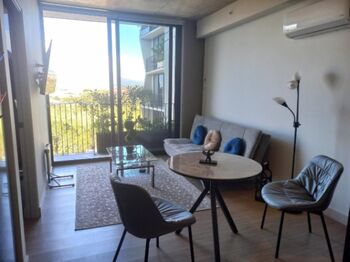 Tu Nuevo Hogar en las Alturas: Diseño Moderno y Ubicación Prime in Pavas, San José — $1,200 - Photo 5 of 9