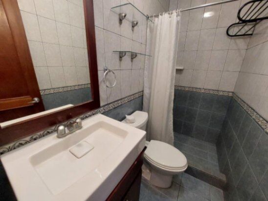 Se alquila apartamento amoblado en La Sabana 26-506 in Mata Redonda, San José — $750