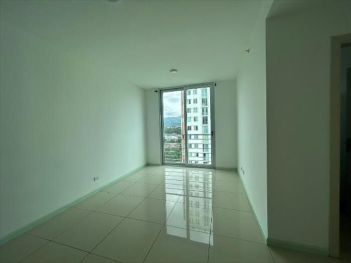 VENTA DE APARTAMENTO, HEREDIA, LAGUNILLA, CONDOMINIO BAMBÚ en Heredia — $110,000