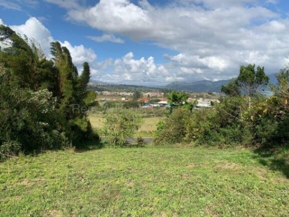 Hermoso Lote para desarrrollo-Dulce Nombre -Cartago en Dulce Nombre, Cartago — ₡ 40 000 000