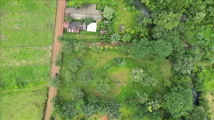 LOTE DE 6500mts ACRES CON ARROYO CERCA DE SAN ISIDRO in El General, Pérez Zeledón, San José — $62,000