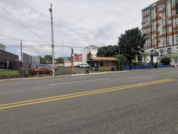MLS-25-1099 KQ VENTA LOTE COMERCIAL CARMEN SAN JOSE in Carmen, San José — $2,400,000