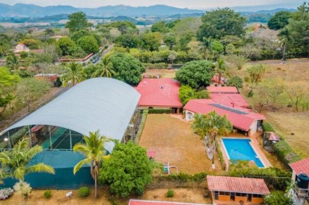 MLS-25-663 KQ VENTA QUINTA LA GARITA ALAJUELA CONTACTENOS AL # 88987222 in Garita, Alajuela — $1,000,000