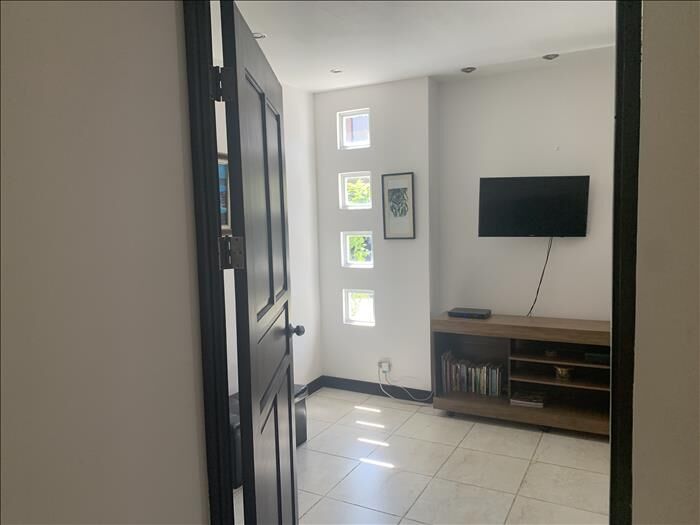 Casa de 2 plantas en Condominio Lomas de Granadilla en Granadilla, Curridabat, San José — ₡ 135 000 000