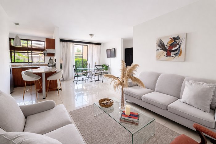 APARTAMENTO AMUEBLADO EN ALQUILER CERCA DE UCIMED (MJ) en Mata Redonda, San José — $1,700