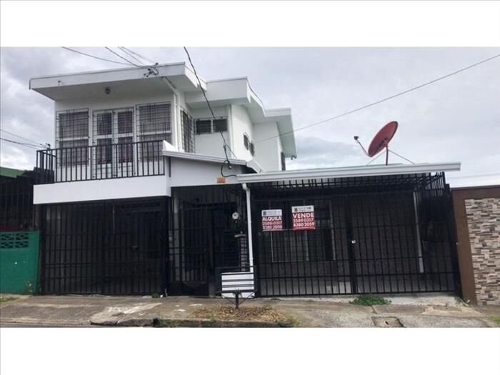 VENTA DE CASA Y APTO PARA REMODELAR, SAN FRANCISCO DOS RIOS,LOS SAUCES en San Francisco de Dos Ríos, San José — $180,000