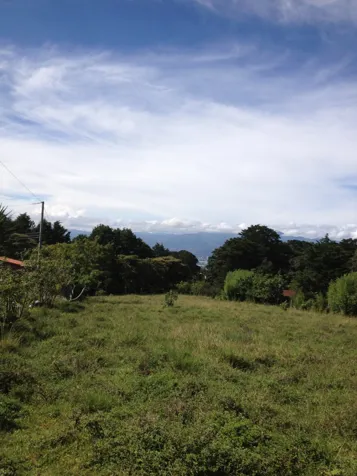 Lote 2536 m2 Res. El Castillo San Rafael Heredia en Ángeles, San Rafael, Heredia — $230,000