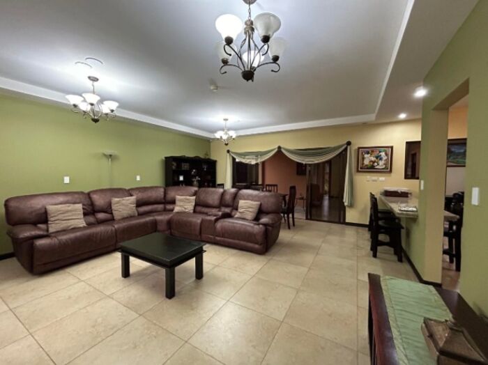 CASA AMUEBLADA EN ALQUILER, SAN FRANCISCO DE HEREDIA. $1.600 COD#25-1696 en San Francisco, Heredia — $1,600 - Foto 3 de 9