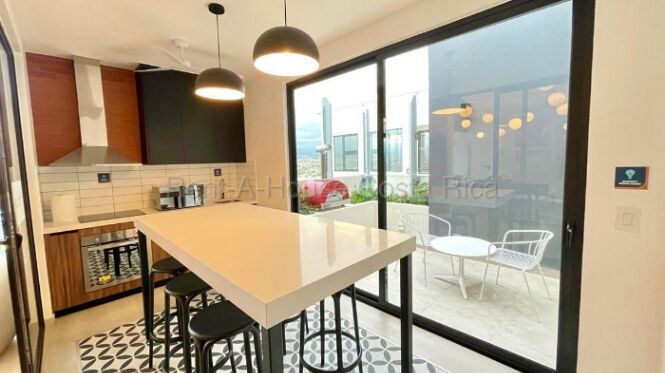 Alquiler de Apartamento en Condominio SkyHomes, San José. RAH 27-140 en San Sebastián, San José — ₡ 550 000
