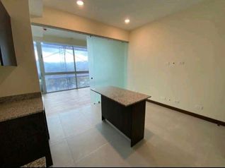 ALQUILO APARTAMENTO EN TORRE LOS YOSES en San Pedro, Montes De Oca, San José — $850 - Foto 4 de 14