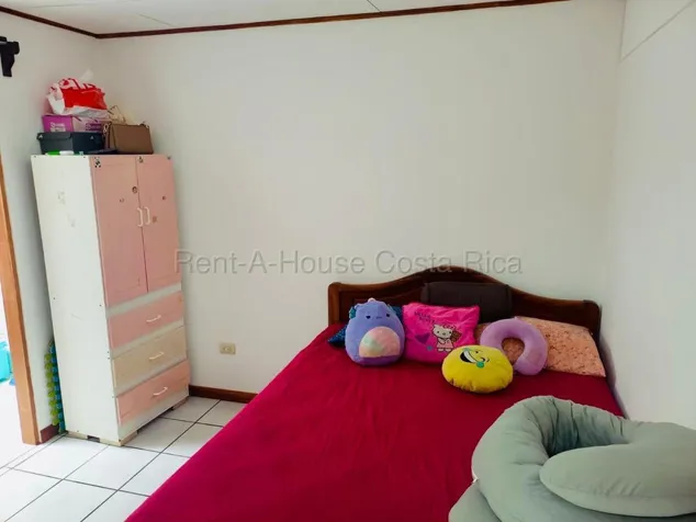 Venta de Casa en Paraíso de Cartago. RAH 26-2280 in Llanos de Santa Lucía, Paraíso, Cartago — ₡ 49 000 000 - Photo 2 of 16