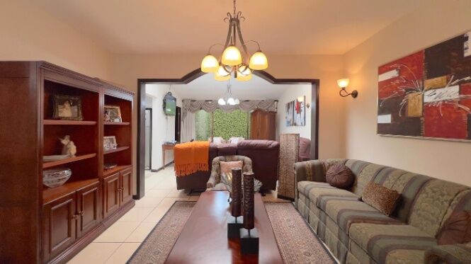 Se vende casa en Curridabat San José 26-945 en Curridabat, San José — $250,000