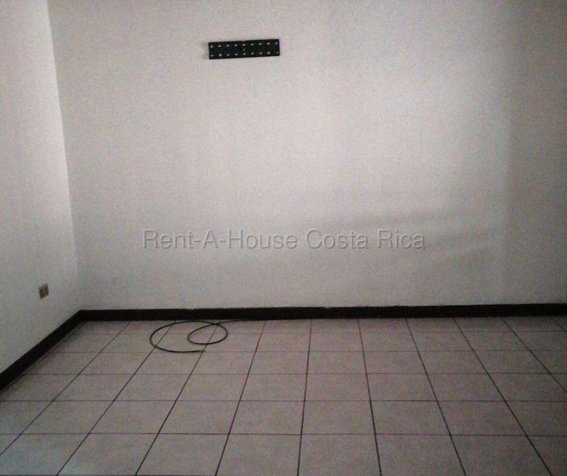 Venta de Casa en Barrio San Luis de Alajuela. RAH 26-1529 in Alajuela — $190,000 - Photo 2 of 8