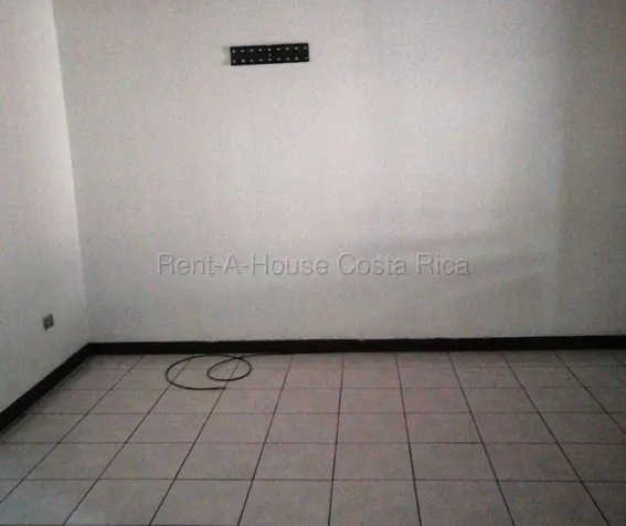Venta de Casa en Barrio San Luis de Alajuela. RAH 26-1529 en Alajuela — $190,000 - Foto 2 de 8