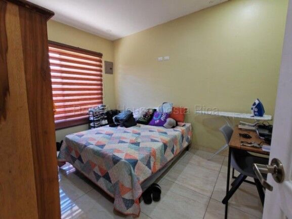 MLS-26-2092 LS VENTA CASA AMUEBLADA SAN ISIDRO ALAJUELA CONTACTENOS AL # 86127562 en San Isidro, Alajuela — ₡ 70 000 000
