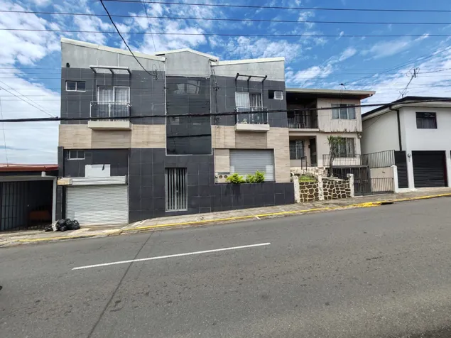 Edificio de Apartaestudios junto a Universidad Nacional en San Francisco, Heredia — $700,000