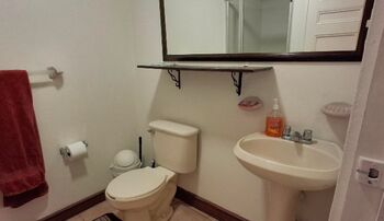 Alquiler de Apartamento en Barrio Otoya, San José.  in Carmen, San José — $950 - Photo 5 of 8