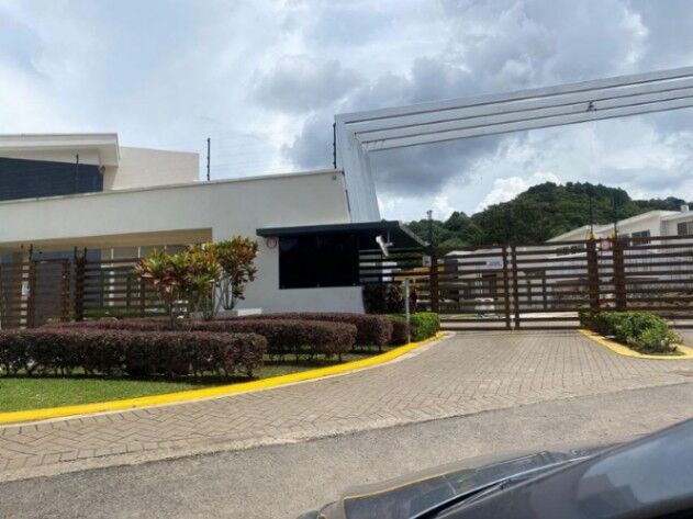Venta de Casa en Santa Ana. RAH 24-652 in Santa Ana, San José — $335,000