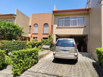 Venta casa condominio en Llorente de Tibás