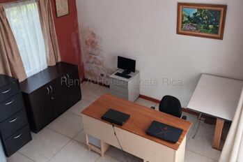 Venta casa de 3 niveles con hermoso paisaje y espacios familiares #26-1812 GS en Concepción, La Unión, Cartago — $495,000 - Foto 5 de 15
