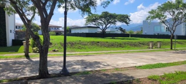 Lote en Hacienda espinal in San Rafael, Alajuela — $230,000