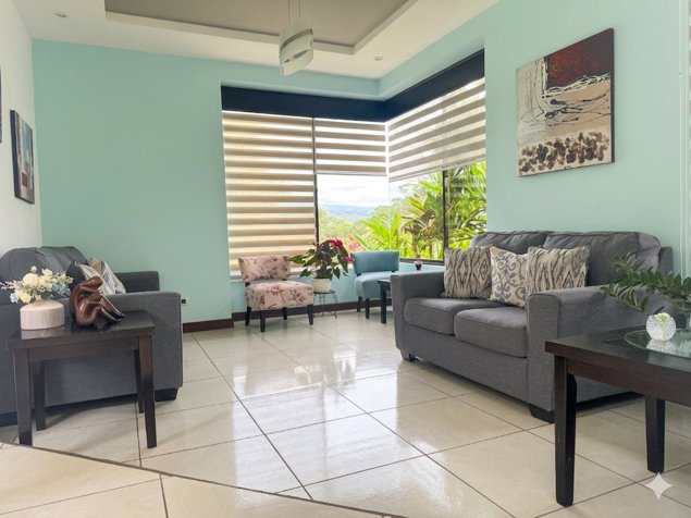 Venta de Casa en Barva de Heredia in San Pedro, Barva, Heredia — ₡ 400 000 000 - Photo 3 of 27