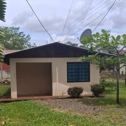 Se vende lote con casa en San Isidro de Peñas Blancas en Peñas Blancas, San Ramón, Alajuela — ₡ 18 000 000