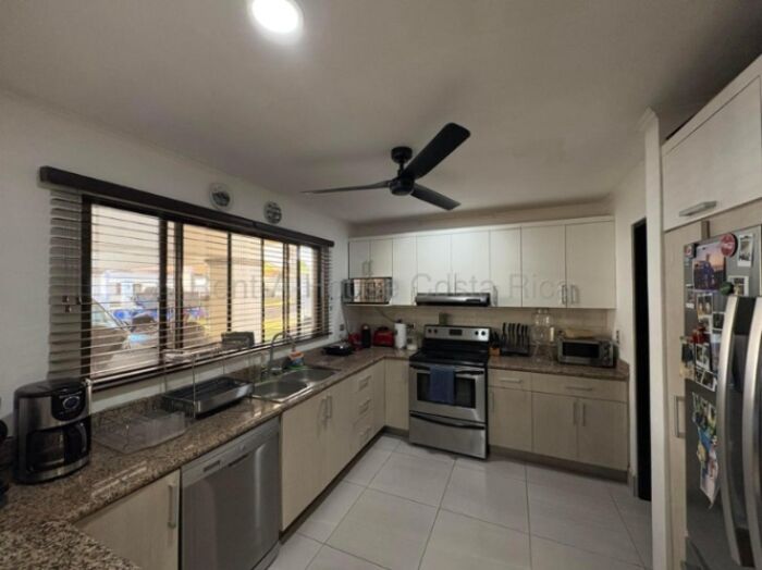 Venta de Casa en Belén-San Antonio. RAH 26-1494 en San Antonio, Belén, Heredia — $485,000