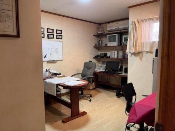 Se vende espaciosa casa con piscina en Uruca de Santa Ana 25-1144 en Uruca, Santa Ana, San José — $650,000