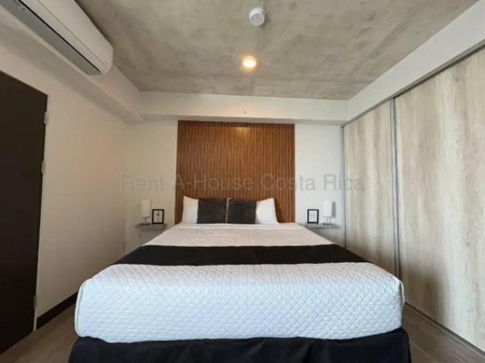 Loft moderno con balcón y amenidades únicas en condominio temático #26-1717 GS en Mata Redonda, San José — $1,100 - Foto 3 de 10