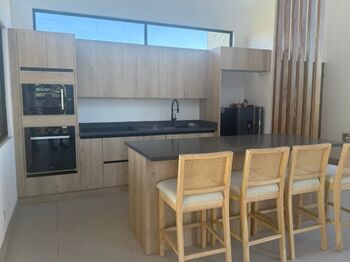 Alquiler de Casa Moderna en Condominio La Tajona en Sardinal, Carrillo, Guanacaste — $2,800 - Foto 4 de 13