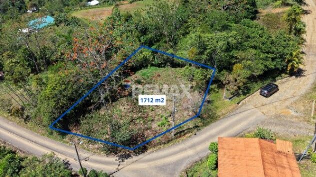 LOTE EN VENTA EN PÉREZ ZELEDÓN – 1,712 m² CON VISTA AL CERRO CHIRRIPÓ Y QUEBRADA in San Isidro De El General, Pérez Zeledón, San José — $136,000