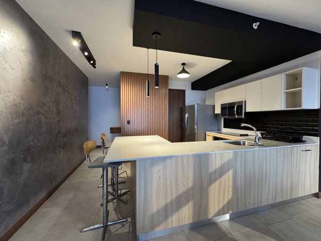 Venta de Apartamento Amoblado - Condominio TriBca, Nunciatura en Mata Redonda, San José — $2,350