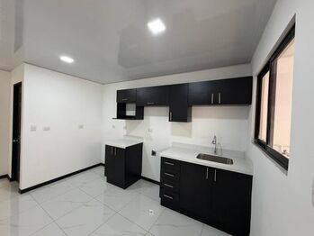 Casa de lujo en Tibás, San Juan al mejor precio y ubicación 26-1250 in San Juan, Tibás, San José — $175,000 - Photo 4 of 17