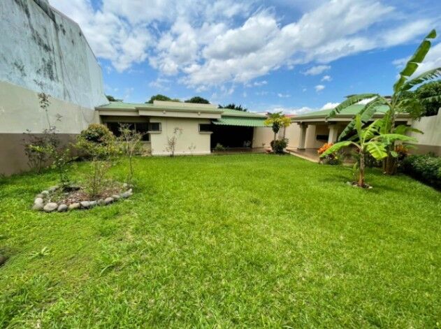 🏡 CASA EN VENTA EN LA TROPICANA, ALAJUELA en San Rafael, Alajuela — $499,900