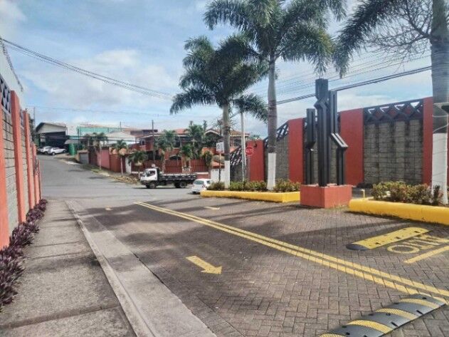 Se vende lote en Alajuela #26-975 in Alajuela — ₡ 74 000 000