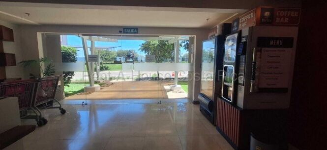 Venta de Apartamento Tipo Estudio en Torres de Heredia. RAH 27-21 in Ulloa, Heredia — $93,200