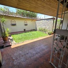 Casa en venta y en alquiler en Moravia  Uso Mixto  5PDC7516811
