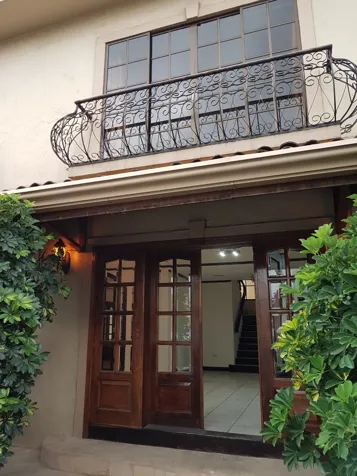 Casa en Condominio de Lujo en Belén in San Antonio, Belén, Heredia — $320,000