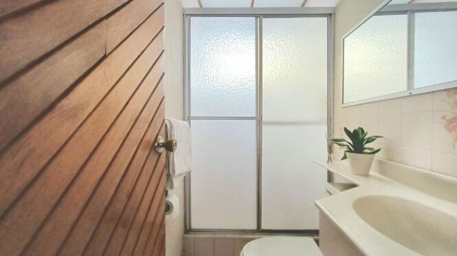 PROPIEDAD CON APARTAMENTOS EN VENTA, PAVAS SAN JOSÈ, $250.000 COD#26-57 in Pavas, San José — $250,000