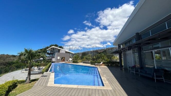 Venta de Casa en San Antonio de Alajuela. RAH 26-2255 en San Antonio, Alajuela — $152,000