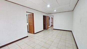 Venta de Casa en Granadilla de Curridabat. RAH 26-1111 in Granadilla, Curridabat, San José — $340,000 - Photo 4 of 17