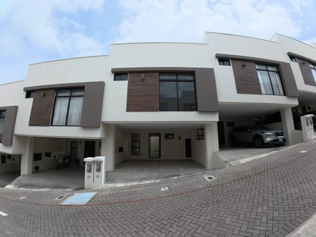Venta de Casa en Moravia Urbano en San Vicente, Moravia, San José — 98 000 000 ₡ - Foto 1 de 11