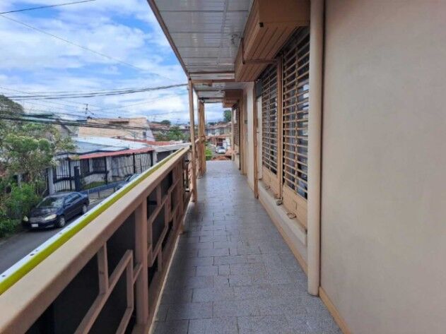 VENDO EDIFICIO EN  DESAMPARADOS. en San Antonio, Desamparados, San José — $320,000