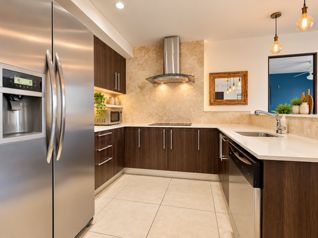 Venta de Apartamento en Distrito 4, San Rafael, Escazú in San Rafael, Escazú, San José — $312,000 - Photo 2 of 22
