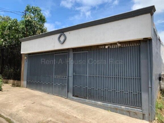 Excelente oportunidad Casa en venta en El Bosque,San Rafael Oreamuno. in San Rafael, Oreamuno, Cartago — ₡ 60 000 000