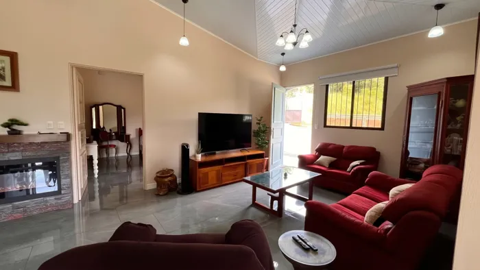 Casa de Campo en Venta en Miravalles, Pérez Zeledón | 3.500 m² con Vista a Los Crestones in San Isidro De El General, Pérez Zeledón, San José — $419,000 - Photo 2 of 30