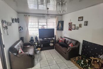 " Refugio Ideal en el Corazón de Guadalupe: ¡Descubre Tu Nuevo Hogar!" in Guadalupe, Goicoechea, San José — $105,000 - Photo 4 of 31