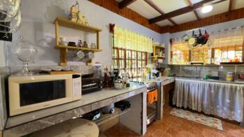 CASA DE 2 PLANTAS CON LOTE DE 879 M² EN VENTA EN LAS MERCEDES DE CAJÓN in Cajón, Pérez Zeledón, San José — $110,000 - Photo 5 of 11