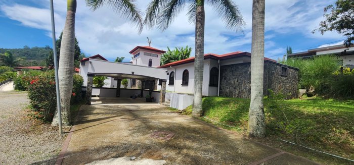 Hermosa Propiedad con lindas vistas y zonas verdes en Naranjo in Naranjo, Alajuela — $1,700